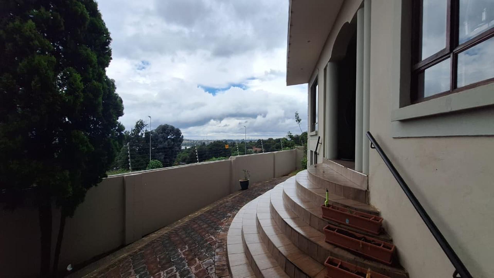 Front View of property in Allen’s Nek