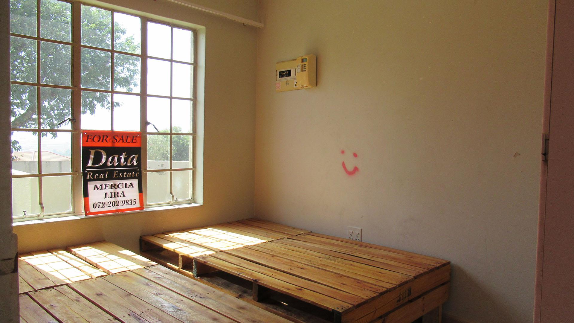 Bed Room 1 - 10 square meters of property in Elandspark