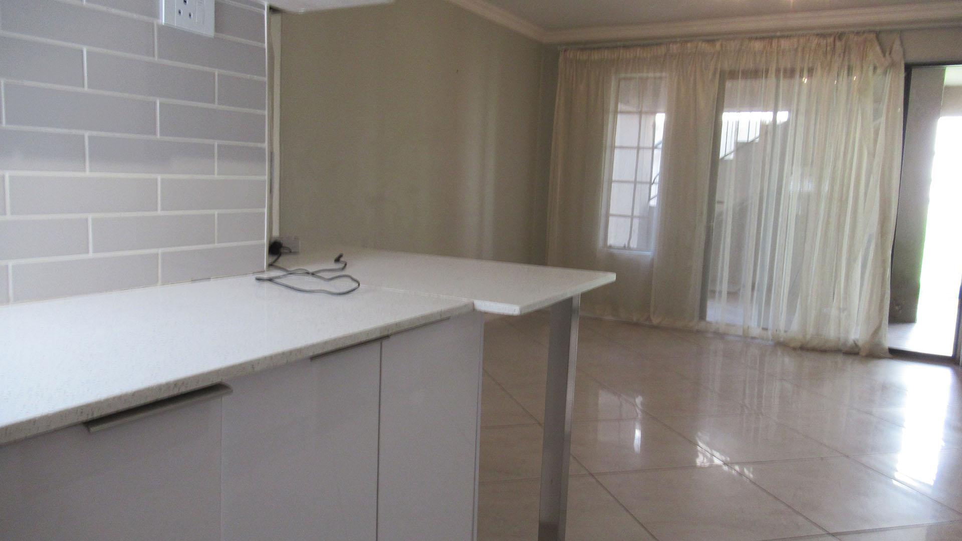 Kitchen - 8 square meters of property in Elandspark