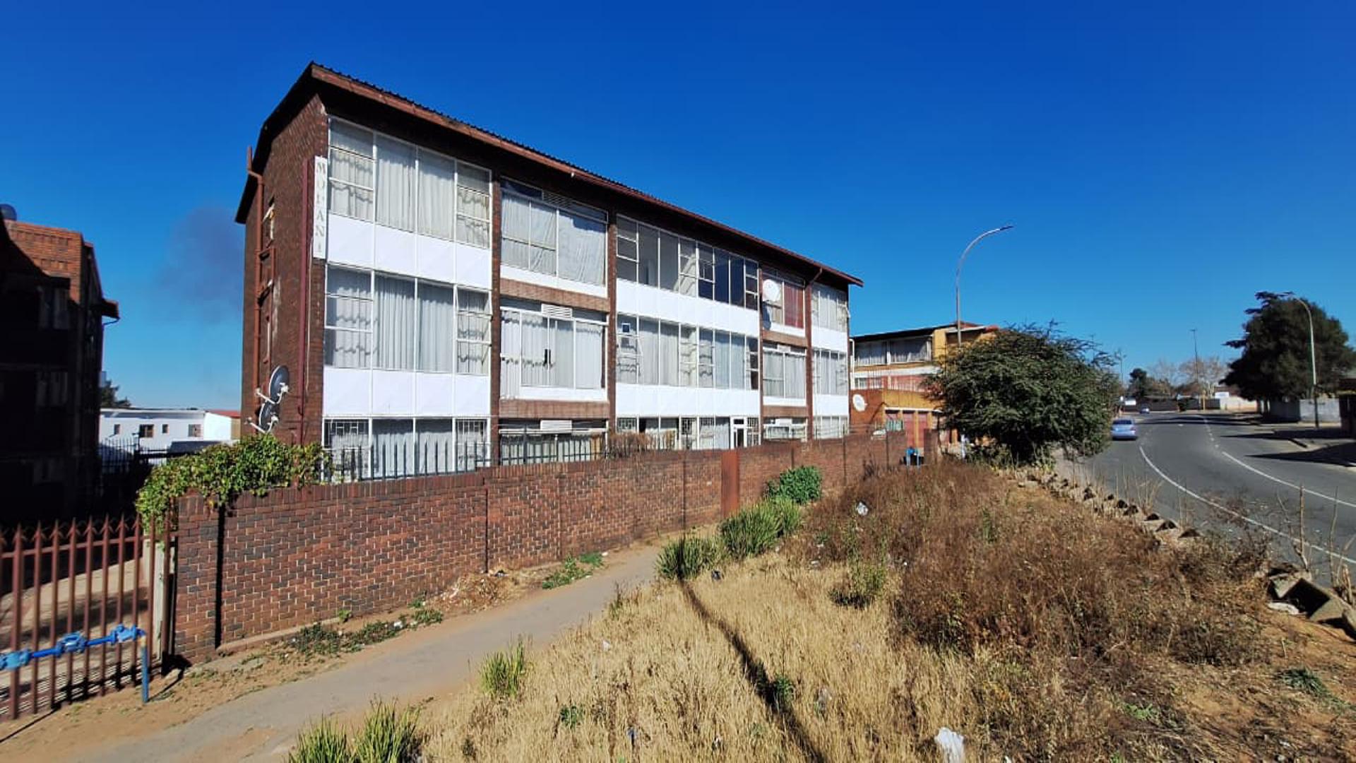 Front View of property in Germiston South