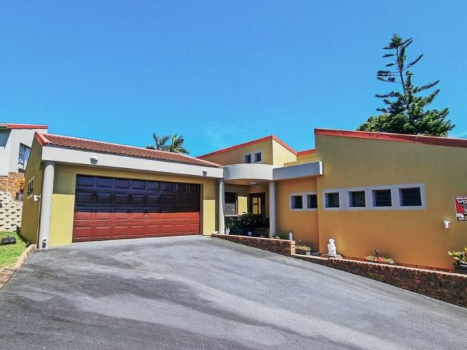 2 Bedroom Simplex for Sale For Sale in Uvongo - MR707310