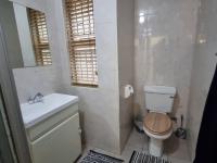  of property in Glenvista