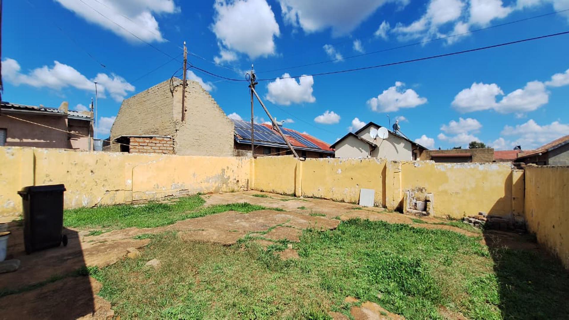 Backyard of property in Ennerdale