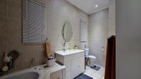 Main Bathroom - 9 square meters of property in Raceview