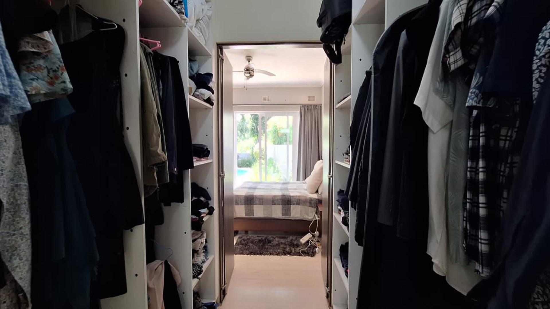 Spaces - 19 square meters of property in Lone Hill