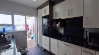 Kitchen - 15 square meters of property in Lone Hill