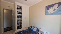 Bed Room 1 - 14 square meters of property in Lone Hill