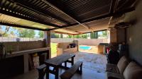 Patio - 55 square meters of property in Rothdene