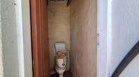 Staff Bathroom - 2 square meters of property in Rothdene