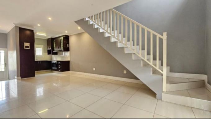 3 Bedroom Duplex for Sale For Sale in Mount Edgecombe  - MR707371