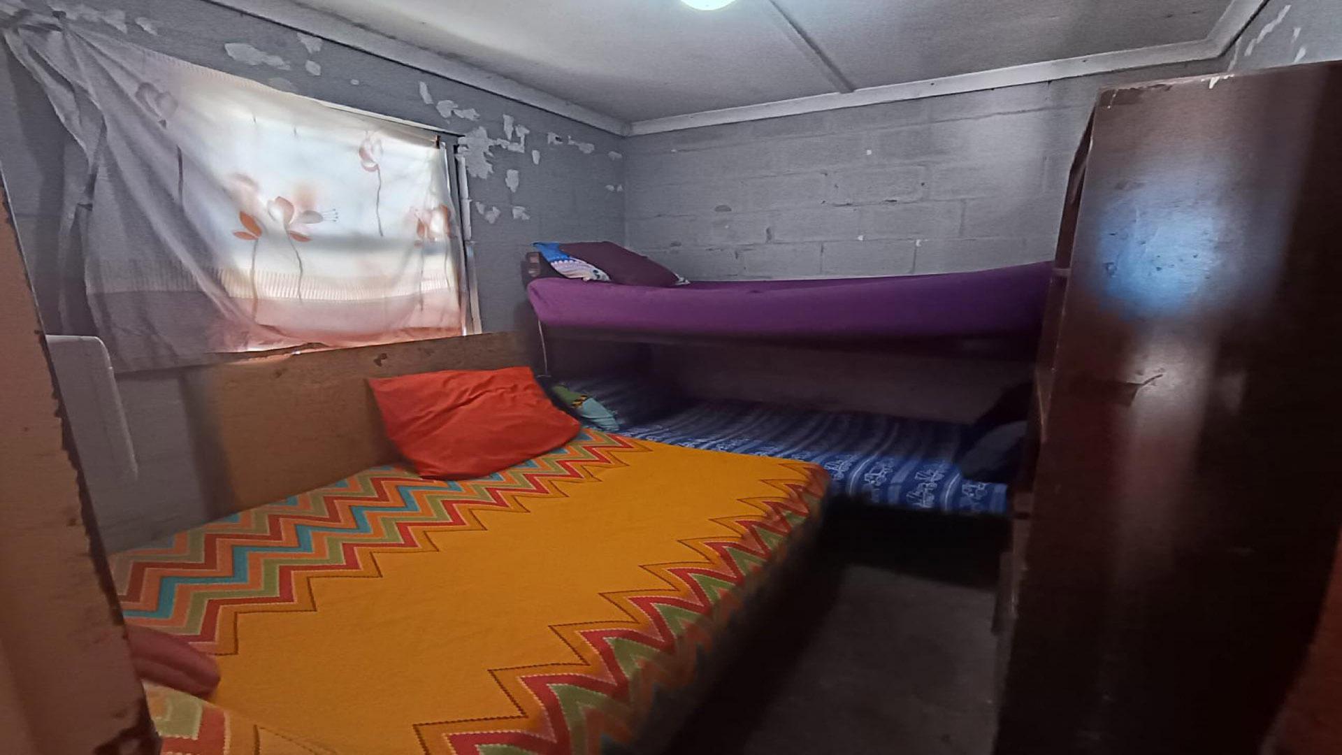 Bed Room 1 of property in Mitchells Plain