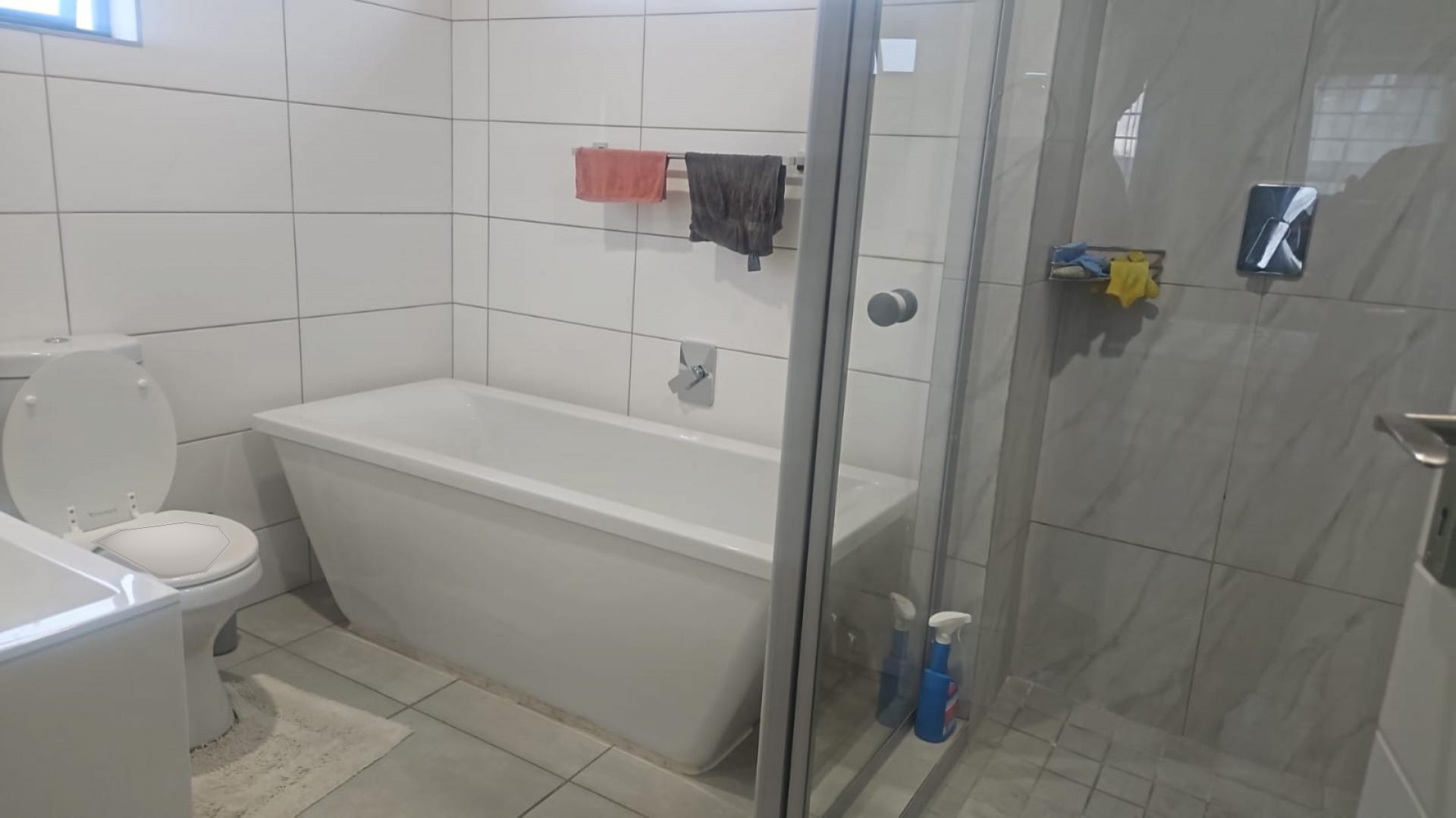 Bathroom 2 of property in Cosmo City