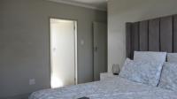 Main Bedroom - 16 square meters of property in Cosmo City