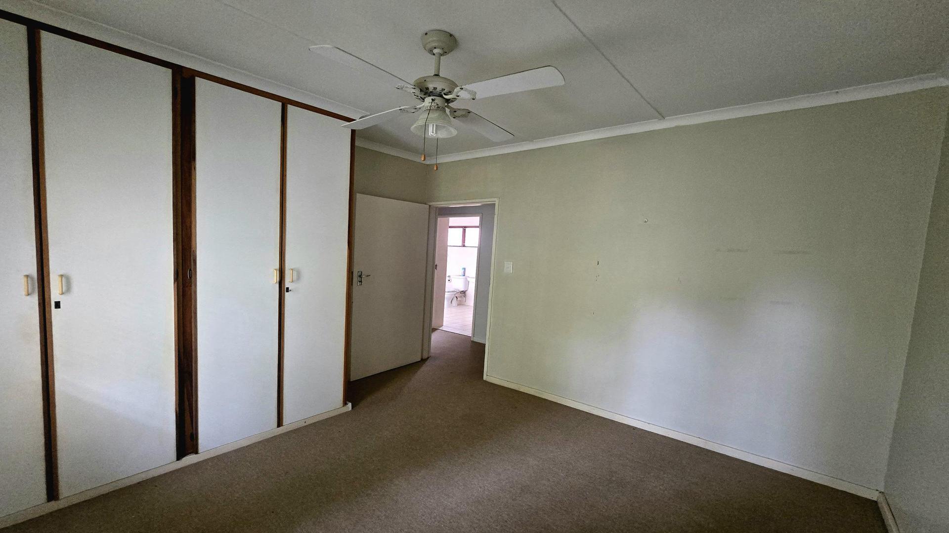 Bed Room 1 of property in Chasedene