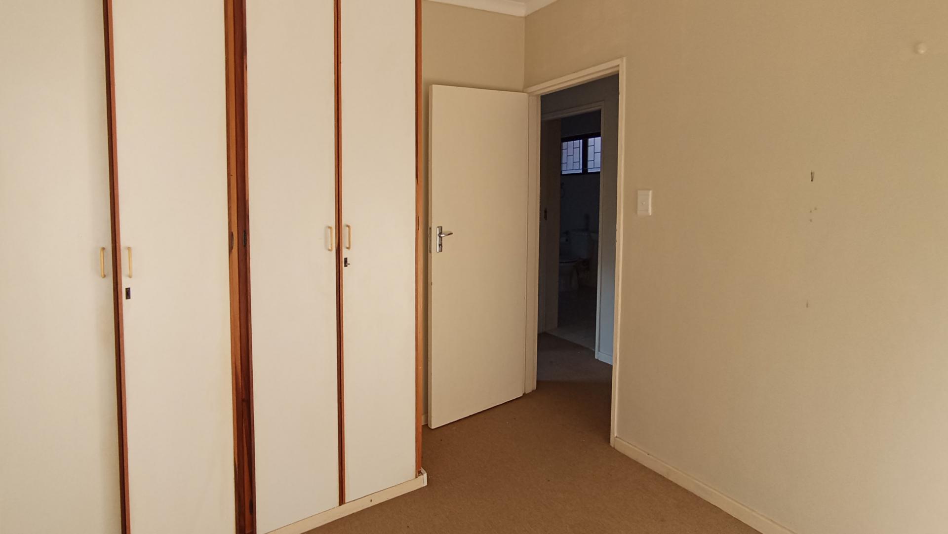 Bed Room 1 - 10 square meters of property in Chasedene