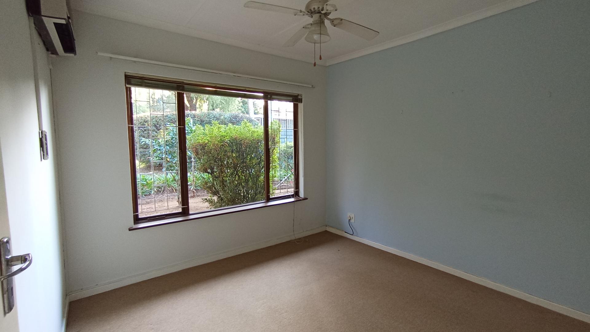 Bed Room 2 - 13 square meters of property in Chasedene