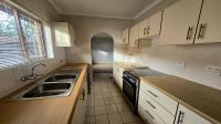 Kitchen of property in Chasedene