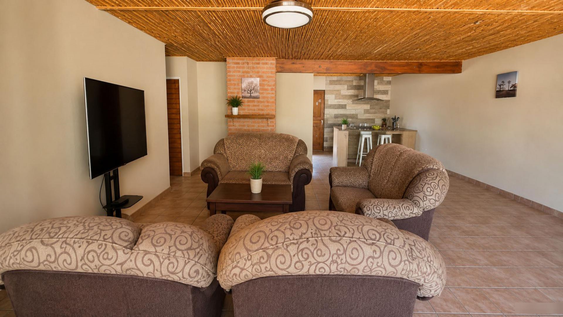 Lounges of property in Drumblade AH