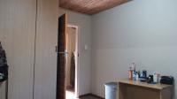 Bed Room 1 - 15 square meters of property in Drumblade AH
