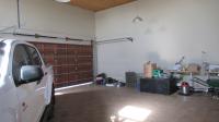 Garage - 130 square meters of property in Drumblade AH