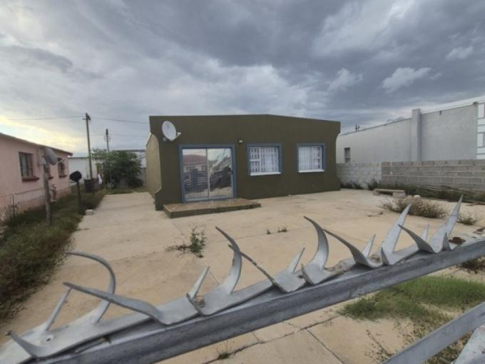 2 Bedroom House for Sale For Sale in Kwa Nobuhle  - MR707420