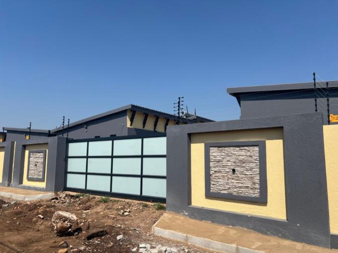 1 Bedroom Apartment to Rent in Soshanguve - Property to rent - MR707428