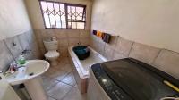 Bathroom 1 of property in Bloemdustria