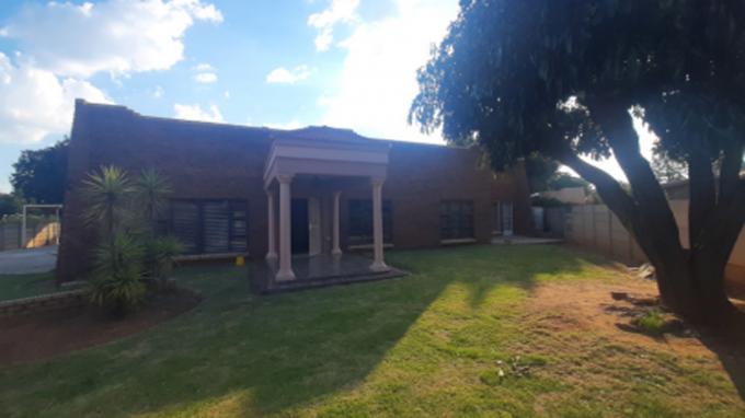 SA Home Loans Sale in Execution 3 Bedroom House for Sale in Riebeeckstad - MR707465