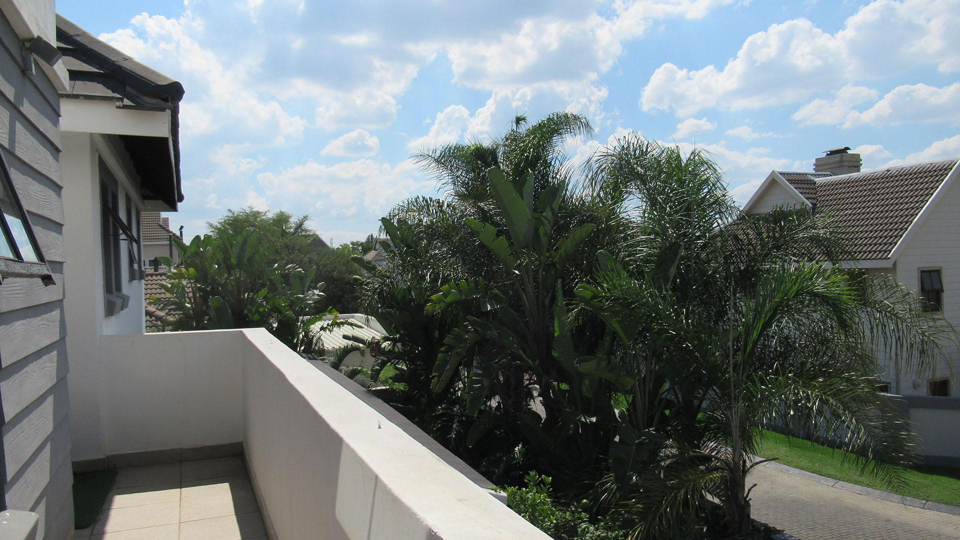 Balcony - 14 square meters of property in Kengies