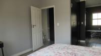 Main Bedroom - 19 square meters of property in Kengies