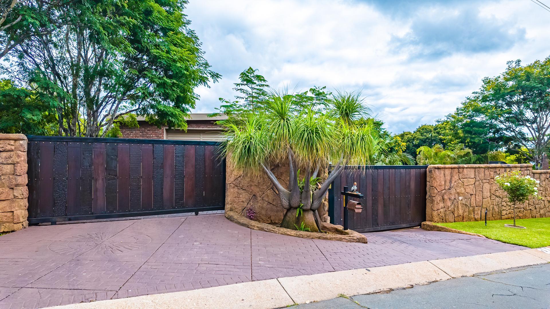  of property in Sinoville