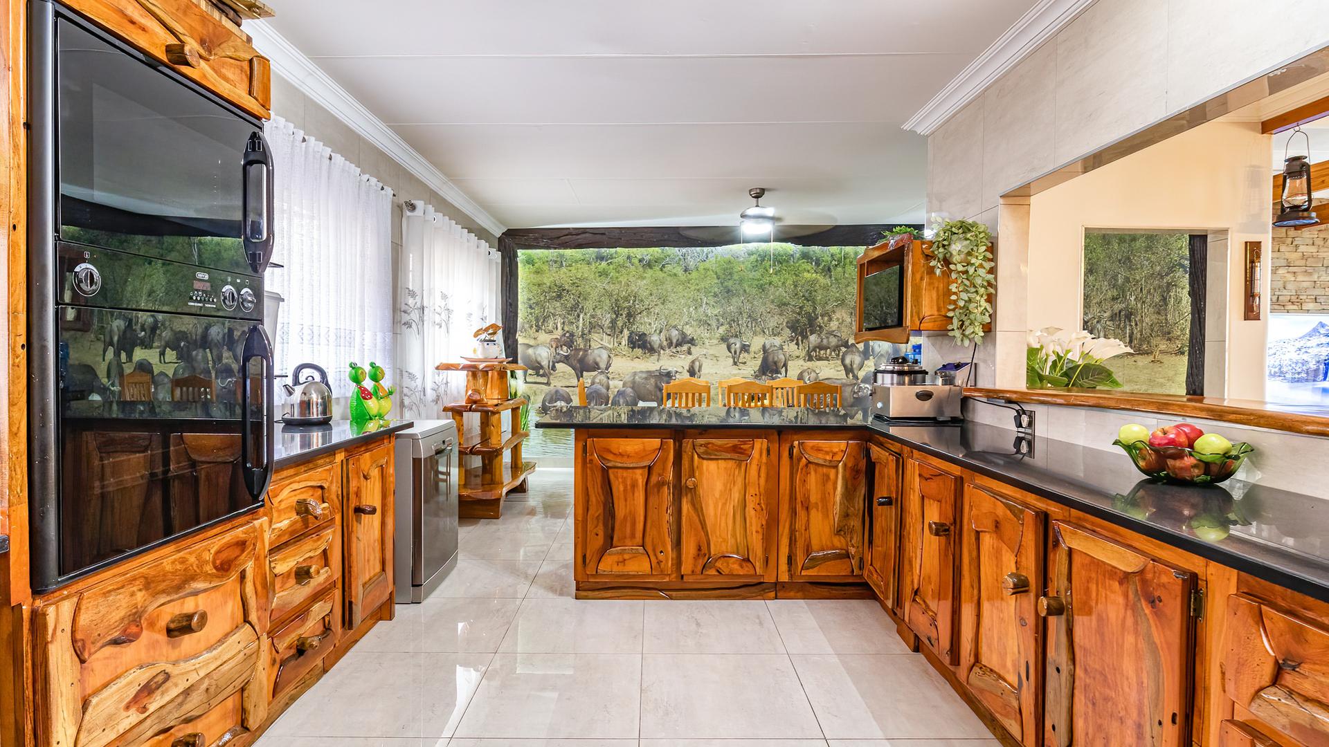  of property in Sinoville