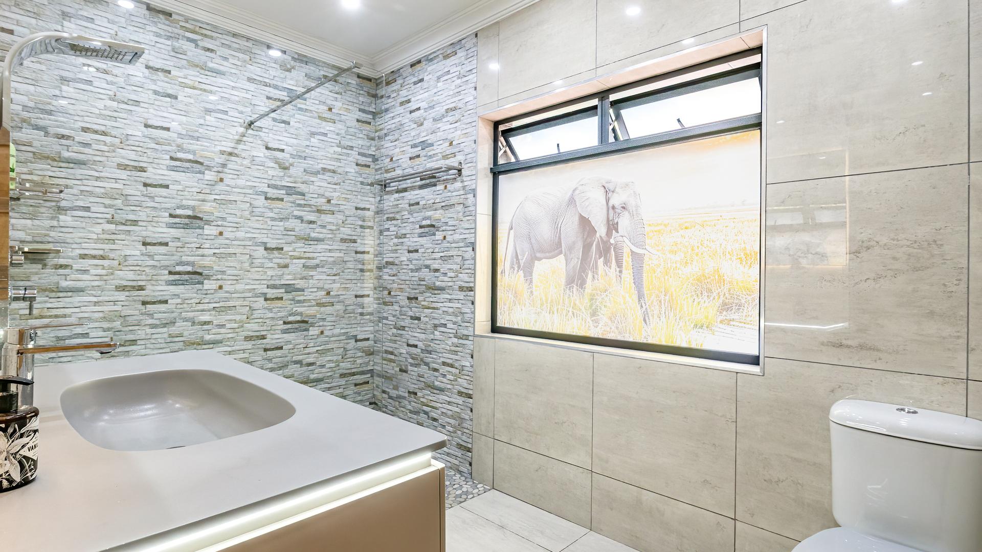  of property in Sinoville