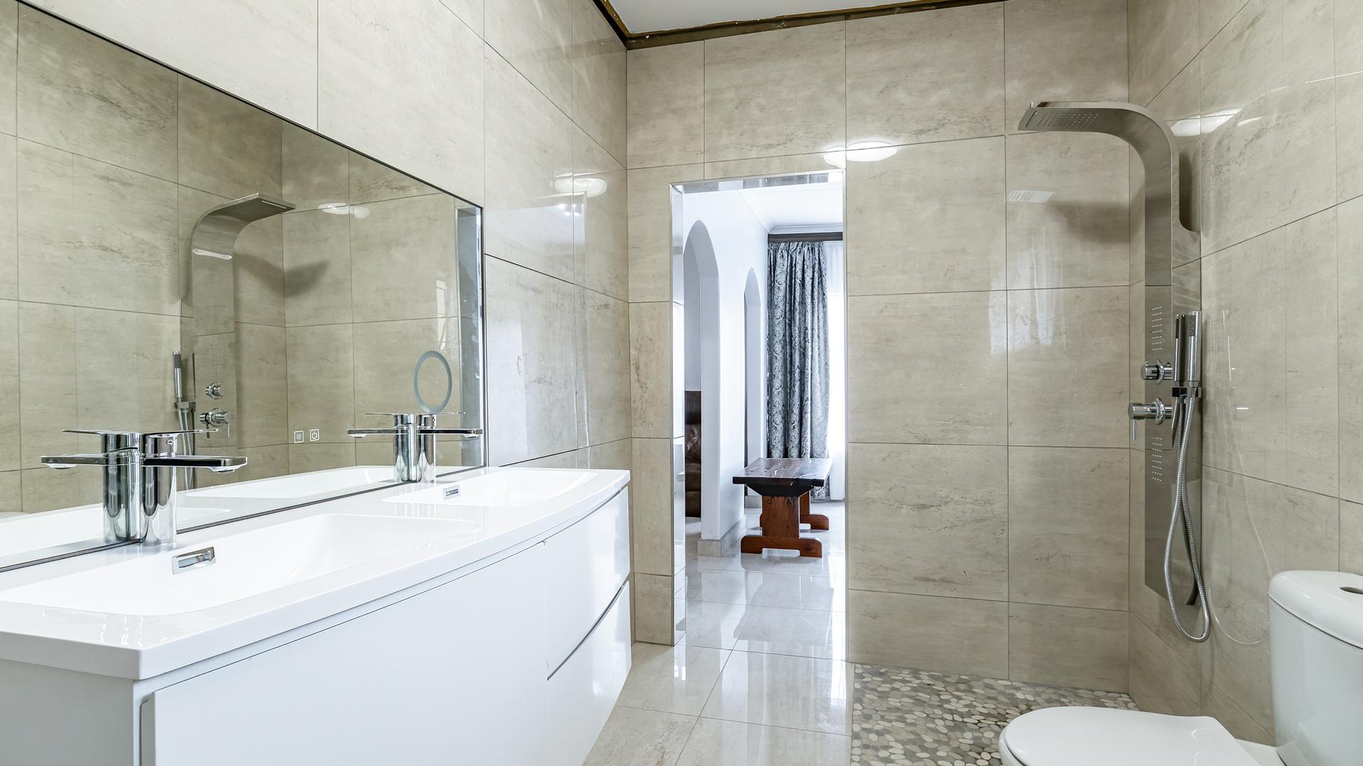  of property in Sinoville