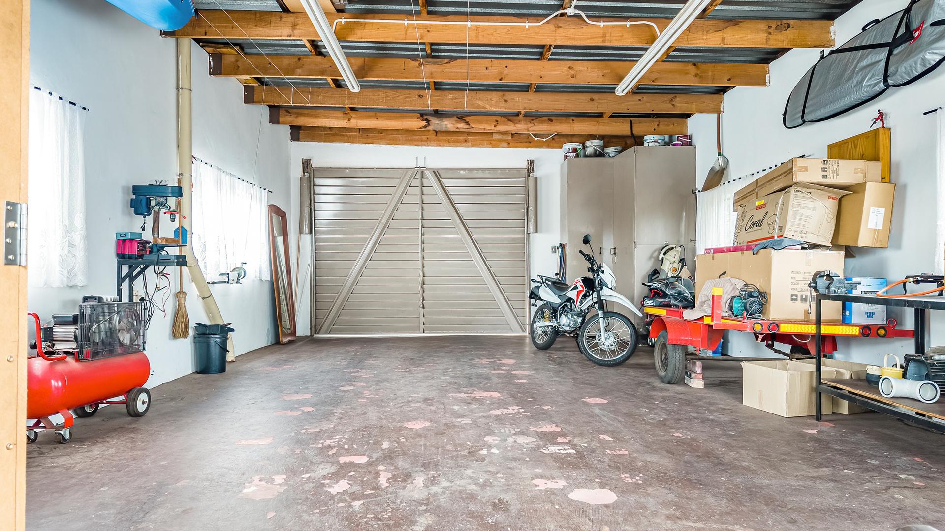  of property in Sinoville