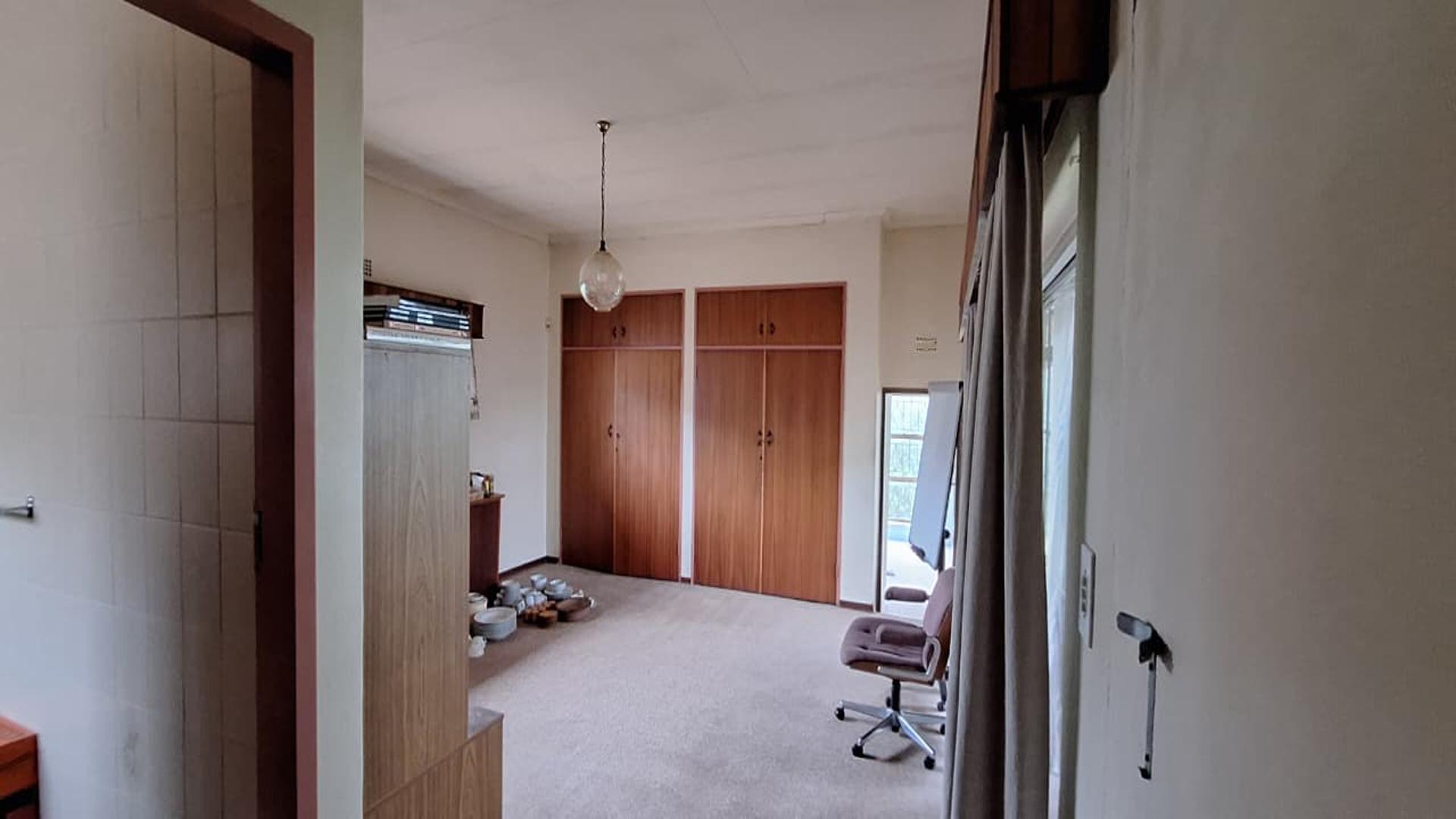 Bed Room 3 - 29 square meters of property in Horison