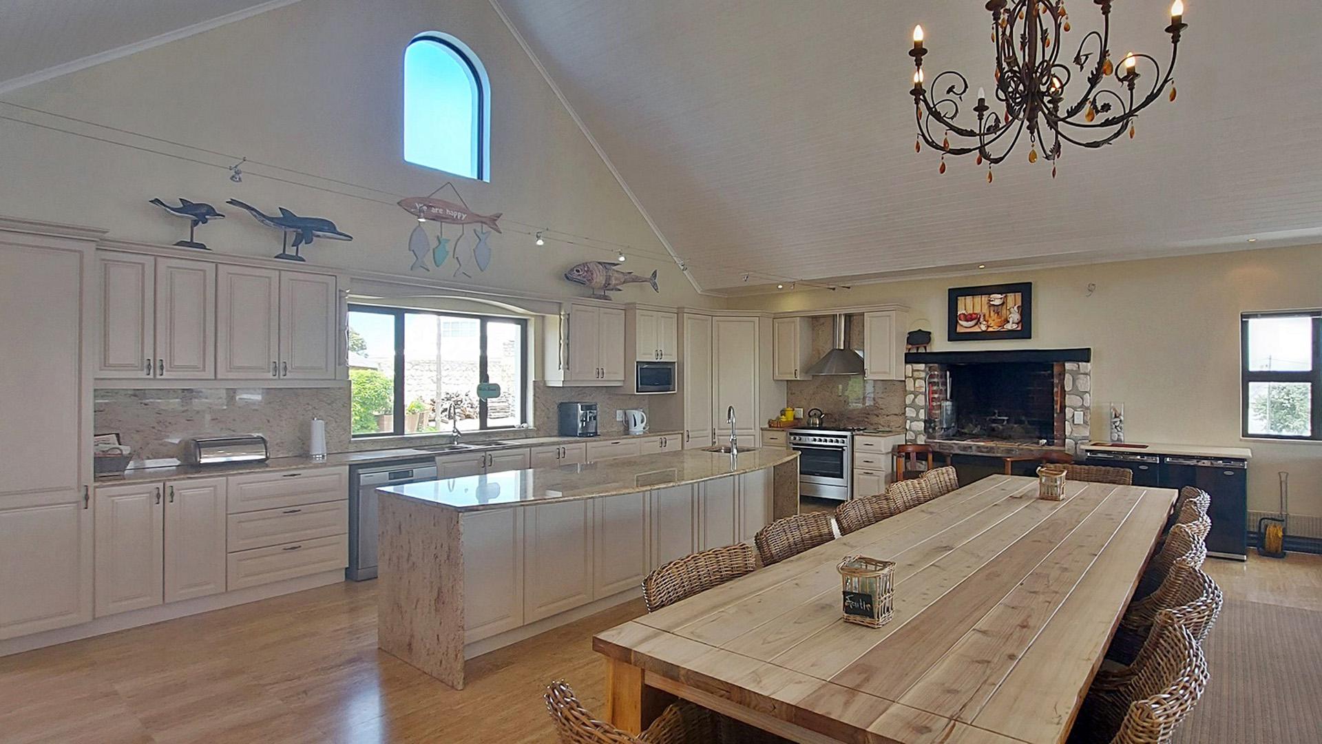 Dining Room of property in Arniston