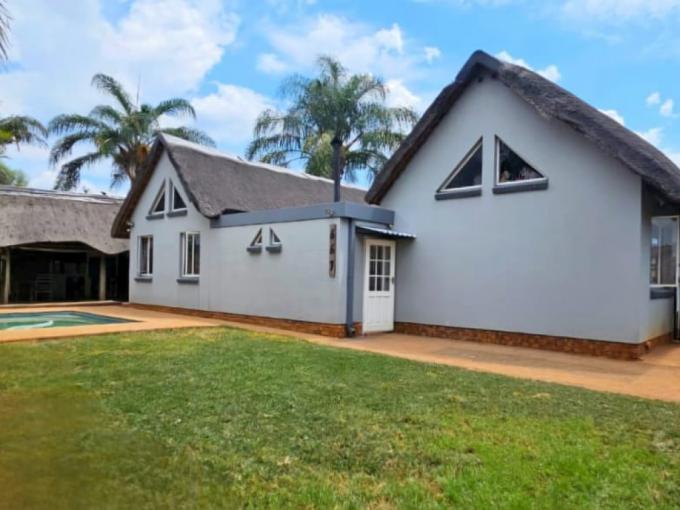 3 Bedroom House for Sale For Sale in Doornpoort - MR707532