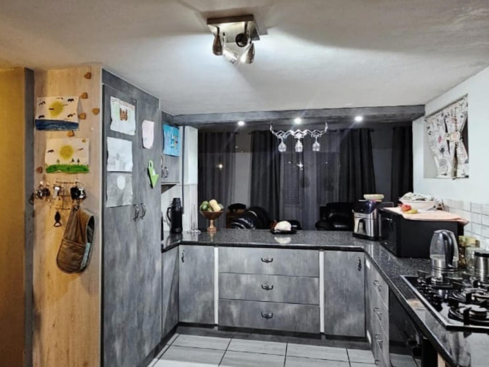  of property in Doornpoort