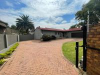  of property in Brackenhurst