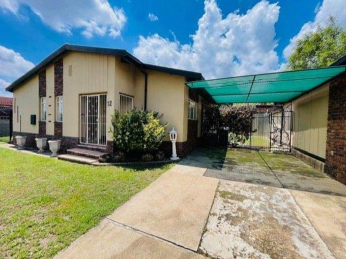 3 Bedroom House for Sale For Sale in Alberton - MR707560