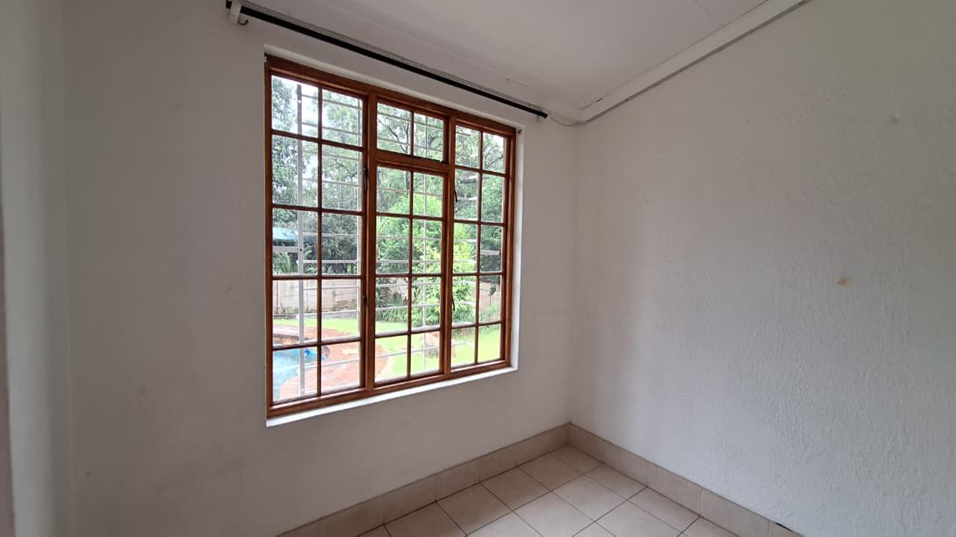 Bed Room 3 - 7 square meters of property in Dinwiddie