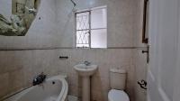 Bathroom 1 - 5 square meters of property in Dinwiddie