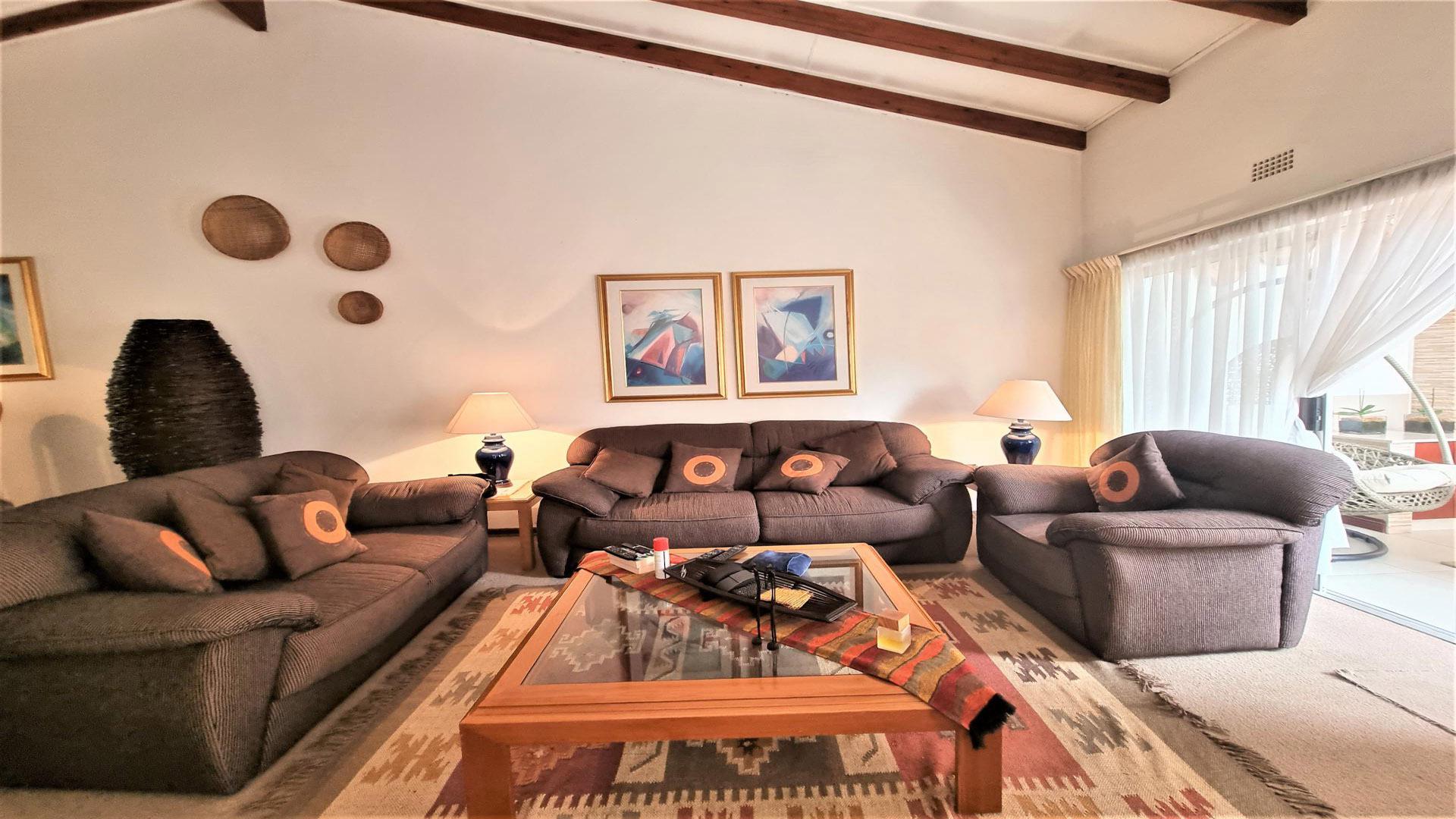 Lounges of property in Buccleuch