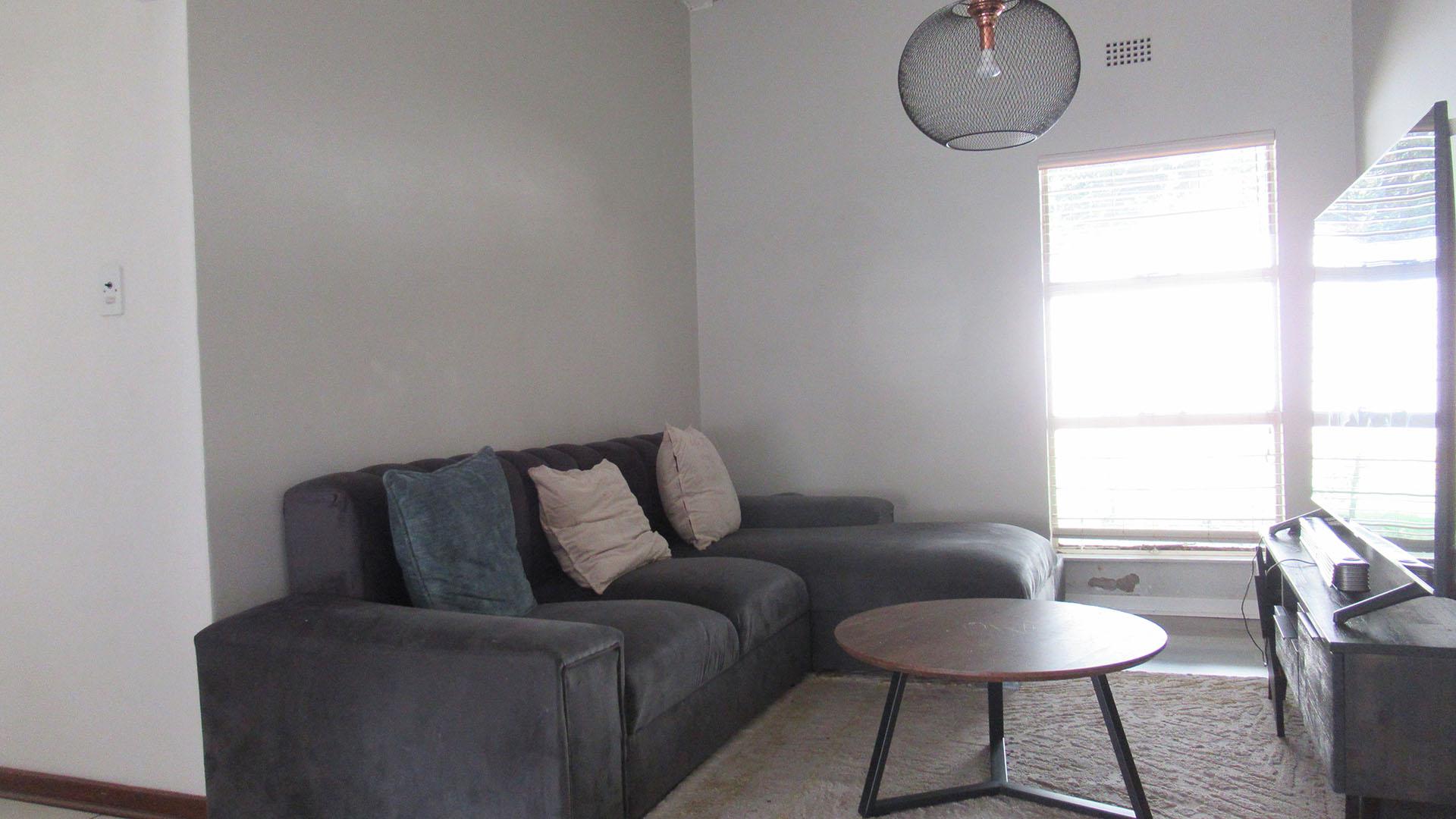 TV Room - 13 square meters of property in Buccleuch