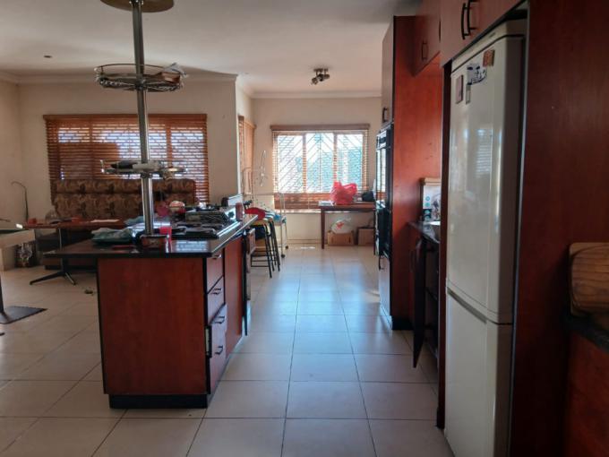 4 Bedroom House for Sale For Sale in Bosmont - MR707610