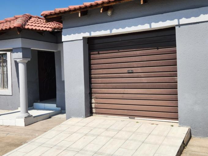 3 Bedroom House for Sale For Sale in Seshego-E - MR707632