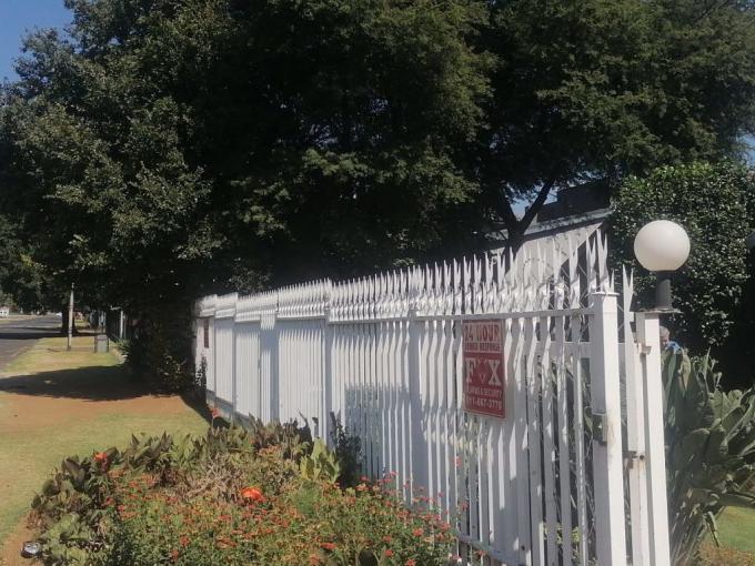 4 Bedroom House for Sale For Sale in Raceview - MR707634