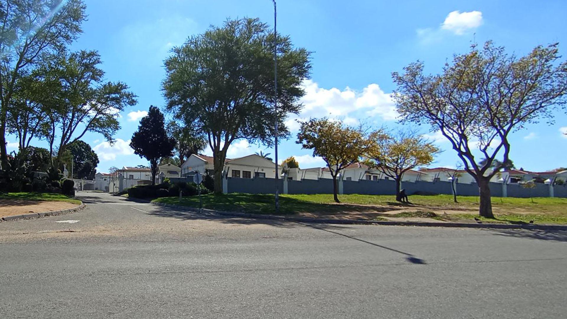 Front View of property in Halfway Gardens