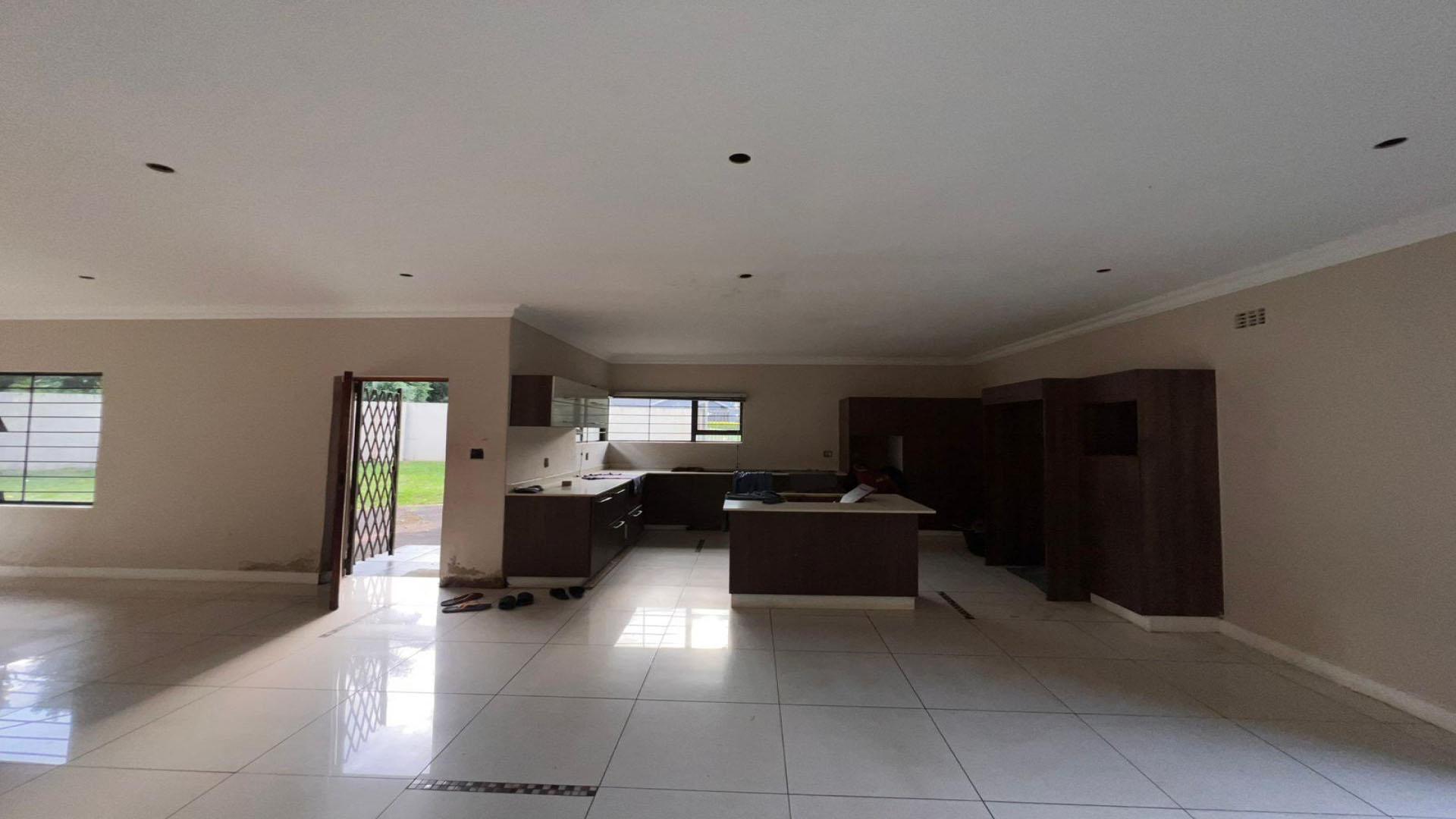 Kitchen of property in Blackridge